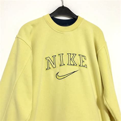 vintage nike sweatshirts women.